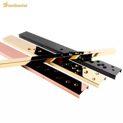 Bon prix Profil de bord en acier inoxydable en acier inoxydable brossé en miroir d'or avec une épaisseur de 0,55 mm et une fonction anti-empreinte digitale en ligne