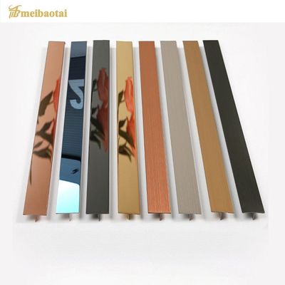 Bande de finition de carrelage en acier inoxydable 304 de 2438 mm de long avec surface miroir pour mur et sol