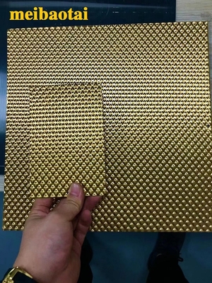La couleur argentée bleue d'or a gravé des panneaux en refief de mur de miroir de pieds de la feuille 4x8 d'acier inoxydable