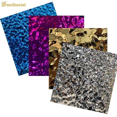 Finition miroir argentée en acier inoxydable ondulé 1219x2438 mm Taille avec 0,65 mm d'épaisseur pour une utilisation décorative
