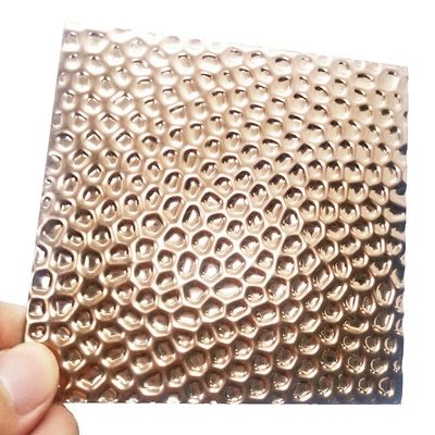 Tôle d'acier inoxydable 304 estampée nid d'abeille or rose miroir pour applications murales et de plafond décoratives