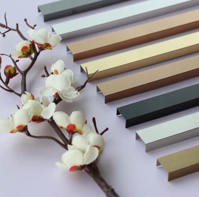 Fabricant Profil U 304 Carreaux en acier inoxydable