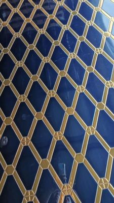 Bon prix Deux couleurs de motifs en acier inoxydable plaque d'estampage en ligne