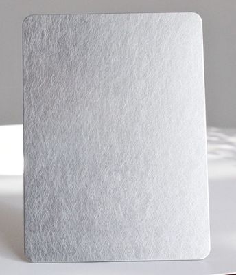 Plaque d'acier inoxydable de finition de la ligne de cheveux de qualité 201 Épaisseur de 0,45 mm pour panneaux muraux décoratifs