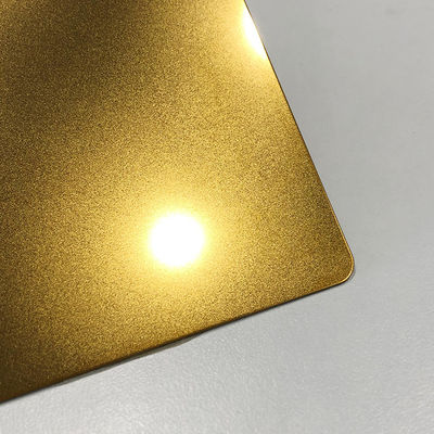 Plaque d'acier inoxydable décoratif revêtue de couleur dorée PVD de 1000 mm de largeur et de 7c de film en PVC