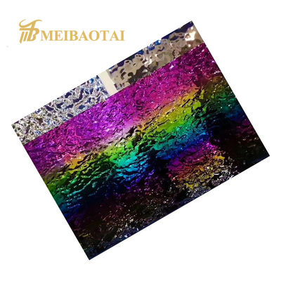 Feuille d'acier inoxydable 304 à ondulation d'eau, revêtue PVD arc-en-ciel, film PVC 70 microns, pour mur de cuisine