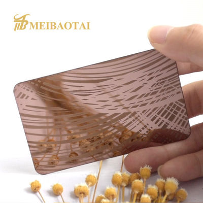 Bon prix bord gravé à l'eau-forte de finition de fente de 201 304 d'acier inoxydable pieds de la feuille 4x8 en ligne