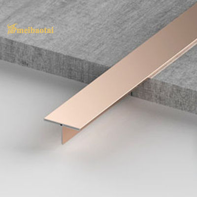 Décoration de tuiles en acier inoxydable de 10 pieds de long avec revêtement PVD en or rose et de 201 degrés pour la décoration des bords métalliques