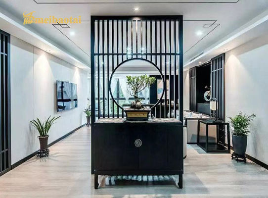 Bon prix L'écran en acier inoxydable de design moderne noir ajoute une touche d'élégance et de sophistication à tout espace en ligne