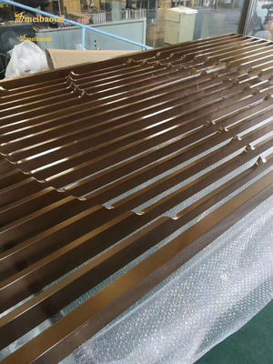 Diviseur de salle en acier inoxydable brun revêtu de couleur PVD avec taille personnalisée pour les espaces modernes