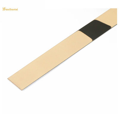 Bande de finition décorative murale auto-adhésive en acier inoxydable 304 avec une longueur de 3048 mm