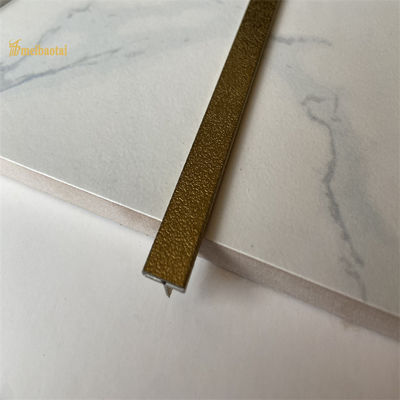 Bon prix Garniture murale en acier inoxydable SS201 avec finition gaufrée et anti-traces de doigts pour carrelage en ligne